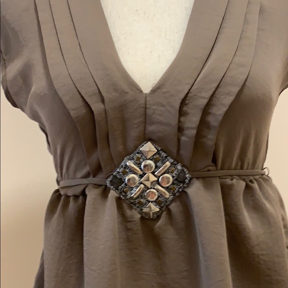 ⚜️Timeless TieBack Top⚜️ - Picture 3 of 5